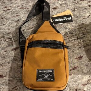 TRUE RELIGION Yeta Buddha Patch Sling Bag Crossbody Bag Tan Black Men’s